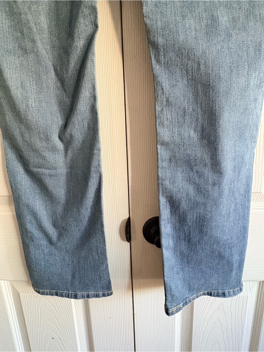 Signature Gold by Levi Strauss Totally Shaping Straight - Picture 9 of 16